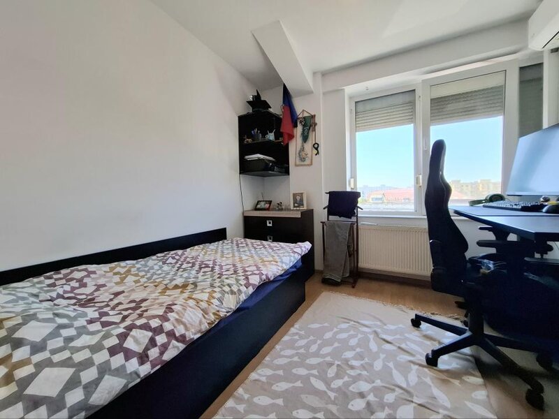 Dristor duplex 4 camere, 124 mp, terase, centrala, parcare